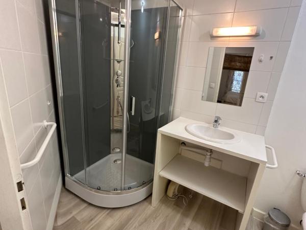 Maison du Cloitre Couvent des Carmes : photo 7 de la chambre appartement