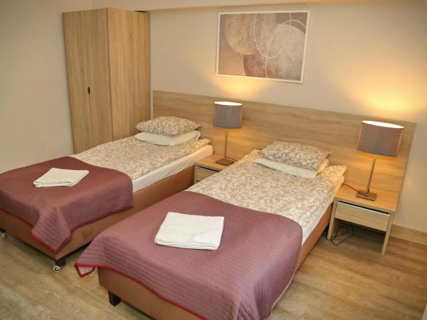 B & B Tomula : photo 2 de la chambre chambre lits jumeaux avec douche 