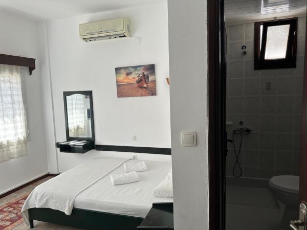 NEW SEDAN PANSIYON : photo 2 de la chambre chambre double ou lits jumeaux
