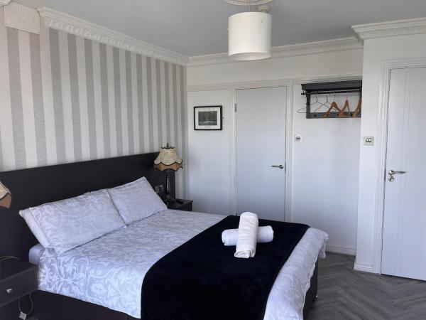 The Light House : photo 4 de la chambre chambre double avec balcon - vue sur mer