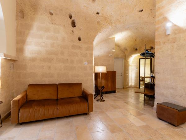 Quarry Resort : photo 10 de la chambre suite lit king-size avec baignoire spa