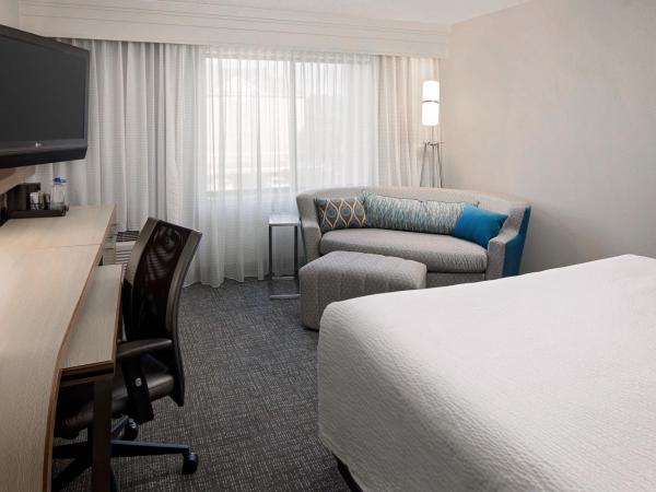 Courtyard Houston Westchase : photo 1 de la chambre grande chambre king