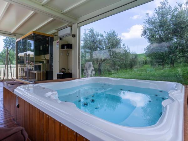 Villa Ca' Viola Rimini : photo 5 de la chambre chambre supérieure lit queen-size