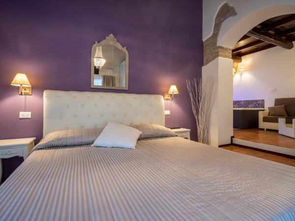 Villa Ca' Viola Rimini : photo 5 de la chambre suite supérieure lit king-size