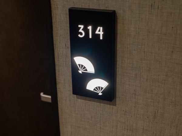 Belmont Hotel : photo 4 de la chambre chambre triple avec vue