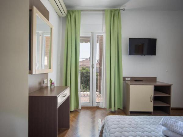 Villa Marija : photo 5 de la chambre chambre double avec balcon - vue sur mer