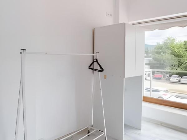 Seafront Rooms Bitez : photo 10 de la chambre chambre double avec salle de bains privative
