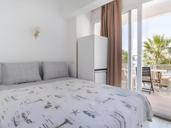 Seafront Rooms Bitez : photo 6 de la chambre chambre double avec terrasse