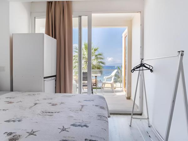 Seafront Rooms Bitez : photo 7 de la chambre chambre double avec terrasse