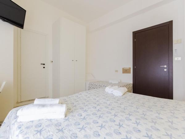 Hotel Sanremo : photo 2 de la chambre chambre triple standard