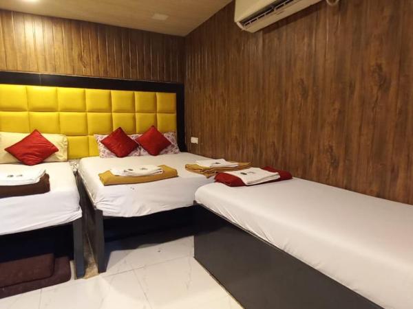 Hotel Janata : photo 7 de la chambre chambre deluxe avec 2 lits queen-size