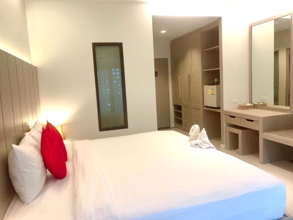 Phuketa - SHA Extra Plus : photo 4 de la chambre chambre double ou lits jumeaux deluxe - vue sur ville
