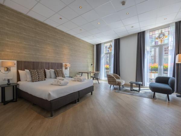 Hotel Amsterdam De Roode Leeuw : photo 5 de la chambre chambre double ou lits jumeaux premium - vue sur ville 