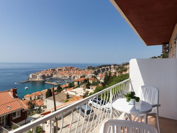 Beautiful Nest Rooms : photo 1 de la chambre suite 1 chambre avec balcon - vue sur mer