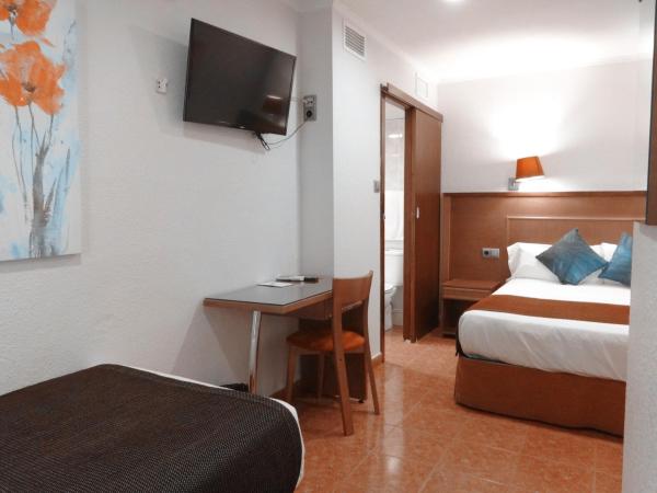 Hotel Lloret Ramblas : photo 10 de la chambre chambre triple