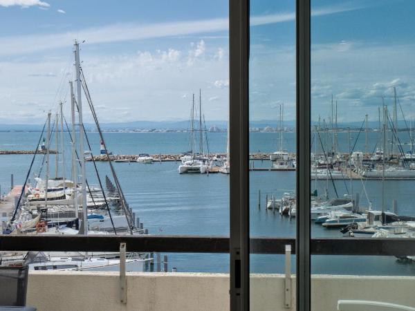 Rivages d'Ulysse Port Camargue : photo 2 de la chambre appartement supérieur