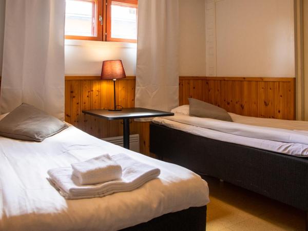 Hotelli Uninen Tampere : photo 5 de la chambre chambre lits jumeaux supérieure avec sauna