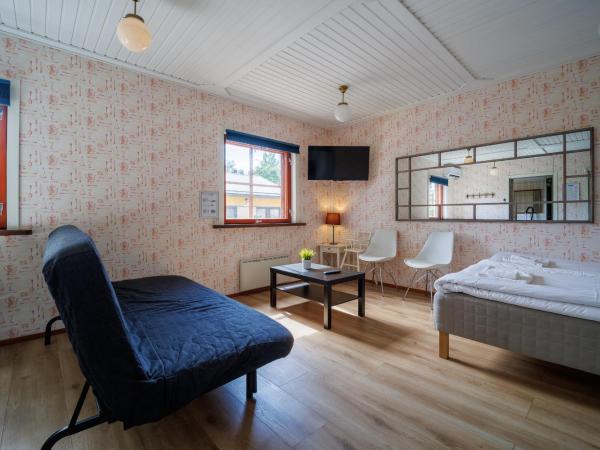 Hotelli Uninen Tampere : photo 6 de la chambre suite avec sauna