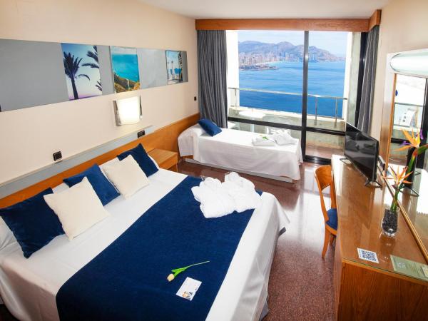 Gran Hotel Bali : photo 1 de la chambre chambre triple - vue sur mer