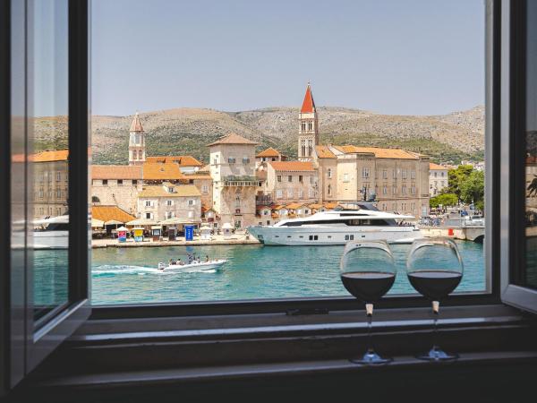 Heritage Hotel Vila Sikaa : photo 3 de la chambre chambre double - vue sur mer