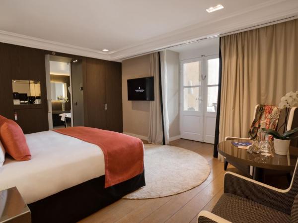 InterContinental Marseille - Hotel Dieu by IHG : photo 5 de la chambre chambre lit king-size premium avec terrasse - vue sur Église