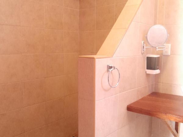 Xtabentun Hostal : photo 9 de la chambre lit superposé dans dortoir pour femmes