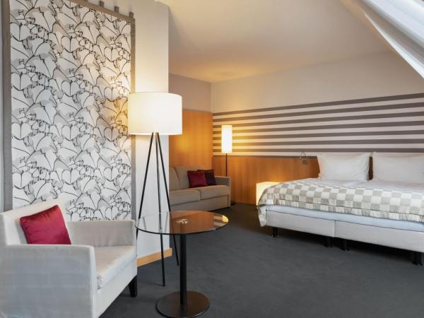 Holiday Inn Vienna City, an IHG Hotel : photo 5 de la chambre chambre lit king-size premium - mansardée