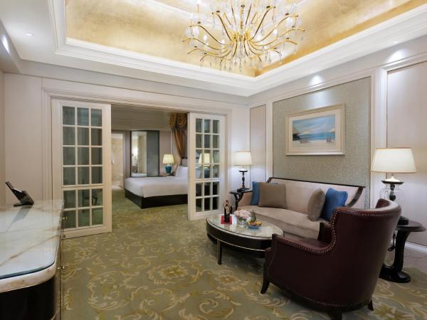 InterContinental Chengdu Global Center, an IHG Hotel : photo 3 de la chambre suite 1 chambre lit king-size - vue sur cour