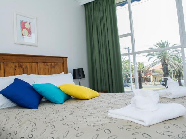 Alexander Motor Inn : photo 2 de la chambre appartement 3 chambres