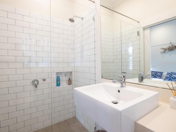 Barbara's Guesthouse : photo 2 de la chambre chambre lit queen-size