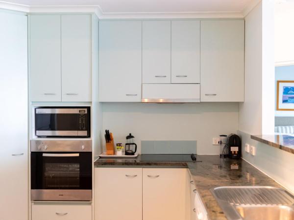 Beaches Holiday Apartments - Official Onsite Reception & Check In : photo 6 de la chambre appartement 2 chambres