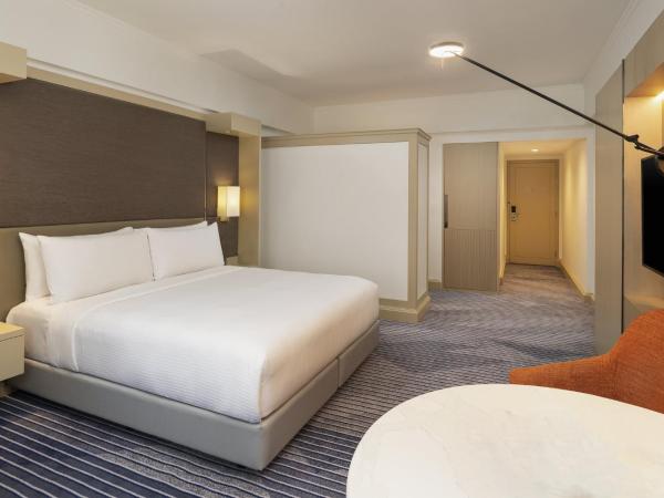 Crowne Plaza Bangkok Parc Lumpini : photo 6 de la chambre chambre lit king-size premium