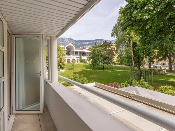 Golden Tulip Aix les Bains - Hotel & Spa : photo 6 de la chambre chambre suprieure rnove avec balcon et accs au spa