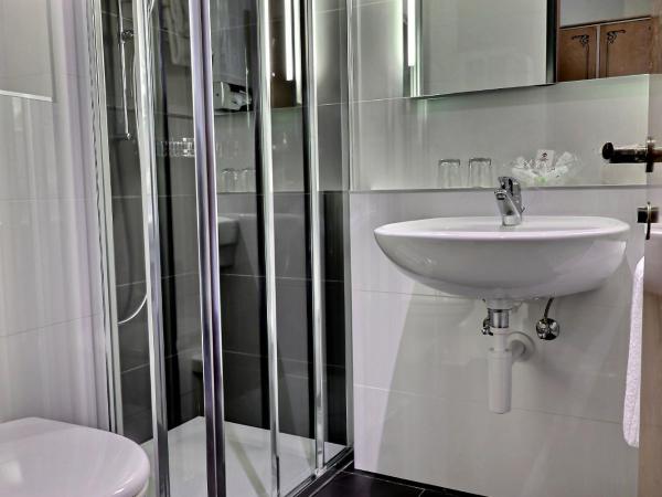 Hotel Mirabeau, BW Signature Collection, Lausanne : photo 4 de la chambre chambre triple supérieure