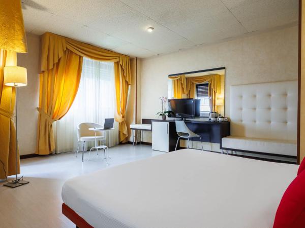 JR Hotels Bologna Amadeus : photo 3 de la chambre chambre double ou lits jumeaux supérieure