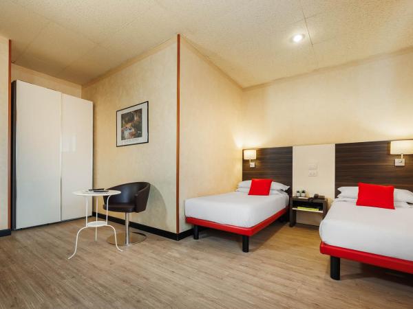 JR Hotels Bologna Amadeus : photo 4 de la chambre chambre lits jumeaux standard