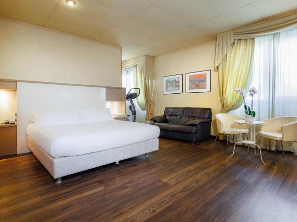 JR Hotels Bologna Amadeus : photo 4 de la chambre chambre double ou lits jumeaux supérieure