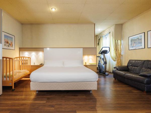 JR Hotels Bologna Amadeus : photo 5 de la chambre chambre double ou lits jumeaux supérieure