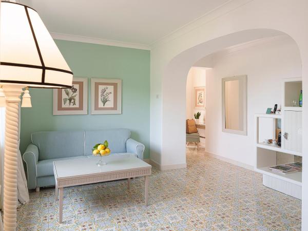 Botania Relais & Spa - The Leading Hotels of the World : photo 7 de la chambre suite lit queen-size avec baignoire spa