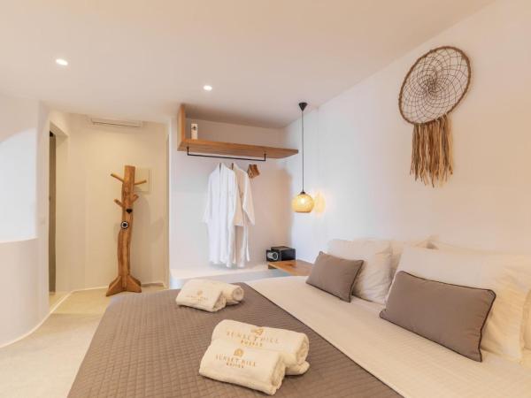 Sunset Hill Suites : photo 1 de la chambre suite supérieure - vue sur mer et piscine