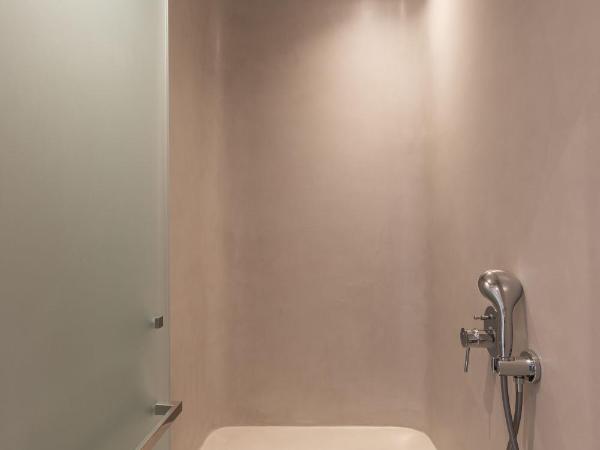 Sunset Hill Suites : photo 10 de la chambre suite supérieure - vue sur mer et piscine