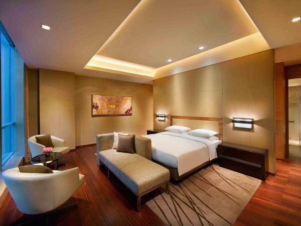 Hyatt Regency Chongqing Hotel : photo 1 de la chambre suite exécutive
