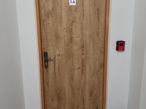 Gdynia Pokoje Blisko Morza i Centrum : photo 5 de la chambre petite chambre lits jumeaux