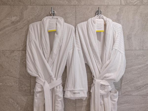 The Westin Miyako Kyoto : photo 9 de la chambre superior room with 1 king bed or 1 queen bed