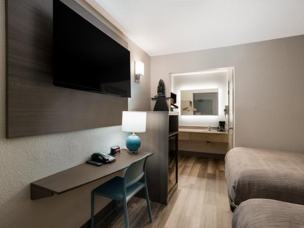 Quality Inn Elk Grove-Sacramento : photo 3 de la chambre chambre double avec 2 lits doubles - non-fumeurs