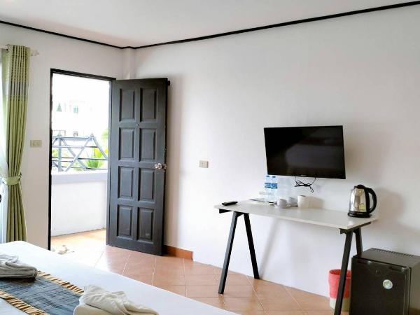 Blue Carina Hotel ANDAMANDA : photo 6 de la chambre chambre lit king-size - vue sur jardin