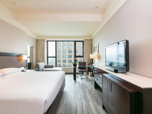 Courtyard by Marriott Hangzhou Wulin : photo 2 de la chambre chambre lit king-size deluxe - vue sur ville
