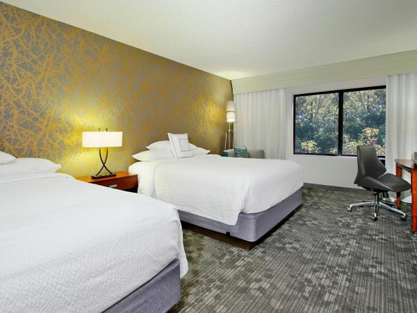 Courtyard Atlanta Airport West : photo 1 de la chambre chambre avec 2 grands lits queen-size 