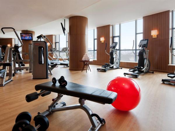 JW Marriott Hotel Hangzhou : photo 4 de la chambre chambre lit king-size deluxe - vue sur ville