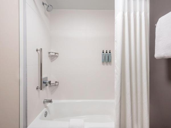 Courtyard by Marriott Charlotte Ballantyne : photo 5 de la chambre chambre 2 lits queen-size